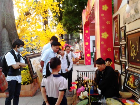 Phố ông đồ tài hoa ở Sài Gòn